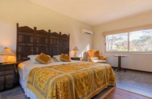 Casa en alquiler sobre Laguna Blanca, La Barra.
